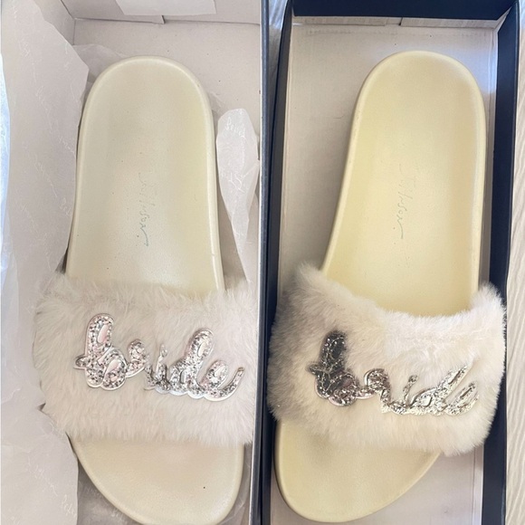 Betsey Johnson bedazzled Bridal Slides - Picture 13 of 13